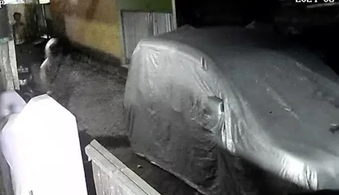 Asyik Nongkrong Malah Apes: Geng Motor Main Babat!