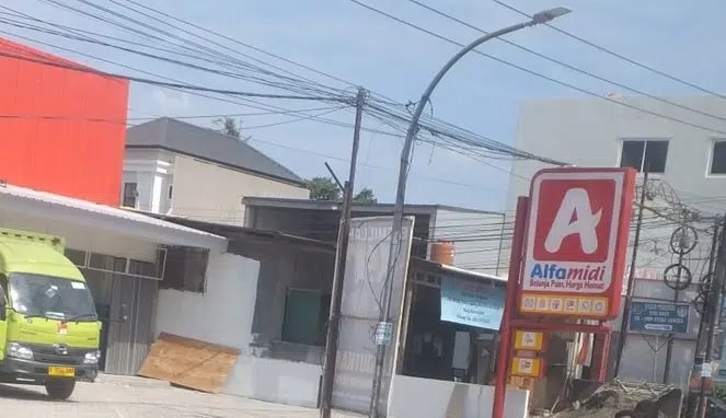 Gerai Tanpa Izin Berkeliaran, Di Mana Tindakan Tegas Pemkab Gowa?