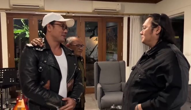 Denny Sumargo di Rumah Farhat Abbas: Saya Hanya Ingin Temui, Bukan Cari Ribut