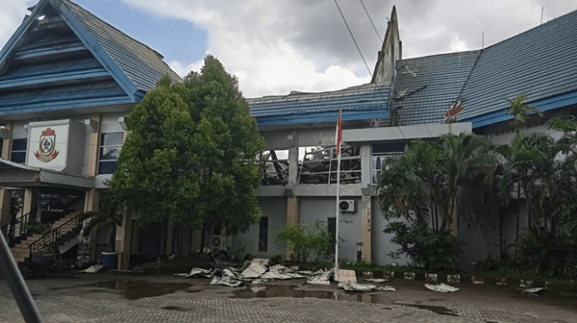 Kebakaran di Disdik Makassar: Plh Kadis dan Mantan Kadis Soroti Dokumen Keuangan