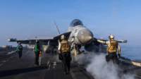Trump Murka, AS Bombardir Iran Usai Kapal Kargo Diserang di Selat Hormuz